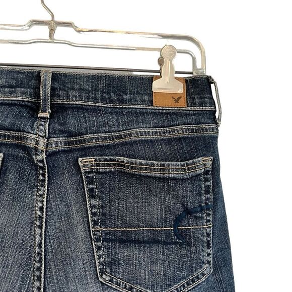 3 for $30! American eagle medium wash denim shorts - Picture 7 of 7